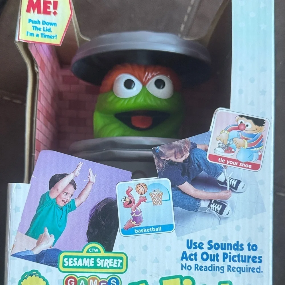 Sesame Street Oscar the Grouch my  first charades vintage 1999